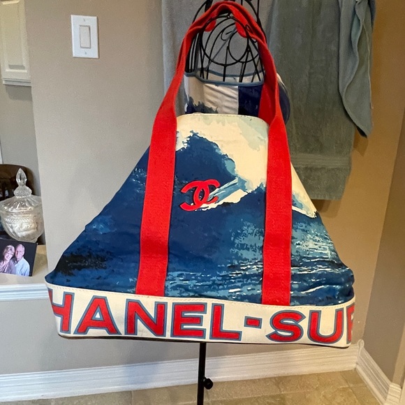 Chanel Surf VINTAGE Highly Collectible Beach Tote Bag Purse - Picture 4 of 12